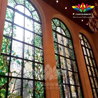 Tavani Church Glass Art Color Colortive Field Field Field Forever Window Vise Green Plant Фоновое стекло, передающее стену, стекло
