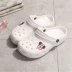 Phim hoạt hình mùa hè màu trắng Crocs nữ Baotou dép y tá bệnh viện dép phẳng chống trượt 41 cỡ lớn 42 cỡ dép lê nữ đẹp dép quai hậu cho bé gái 