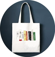 Белая книжная полка