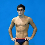 Đàn ông mới xanh thẫm đỏ eo thấp thắt lưng tam giác bơi thân bơi thi bơi Matthew áo tắm - Nam bơi đầm