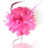 Роза красная