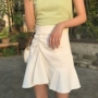 HEIGUAI khí chất phụ nữ váy nhăn nheo bất thường nữ mùa hè Hàn Quốc eo cao Một chiếc túi đeo hông - Váy chân váy lụa satin