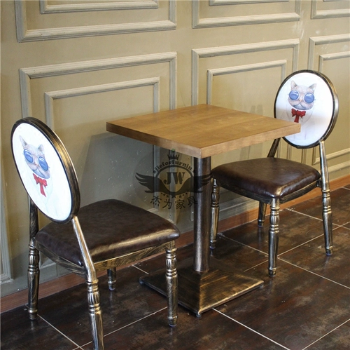 Американские ретро -тематические столы и стул красавица для ногтей, стул бара, столик ресторан и стул промышленного ветра