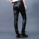 Mùa thu và mùa đông nam quần da chặt chẽ thanh niên chân đàn hồi Slim xe máy Hàn Quốc PU quần da cộng với nhung dày