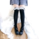 Cô gái dễ thương Nhật Bản mềm vớ vớ màu đen và trắng lụa khâu lĩnh vực vớ vớ qua đầu gối vớ cao cos - Vớ hàng tuần
