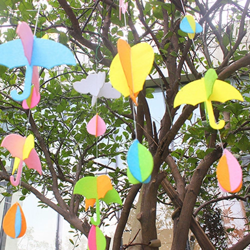 Неудолетный зонт, капли дождя, маленький средний класс, коридор детского сада, висящие ювелирные изделия, создание украшения воздушного крючка