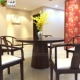 Bàn ăn Trung Quốc mới bàn tròn mô hình hiện đại phòng khách sạn câu lạc bộ bàn ăn và ghế gỗ rắn bàn ăn kết hợp đồ nội thất tùy chỉnh - Bộ đồ nội thất