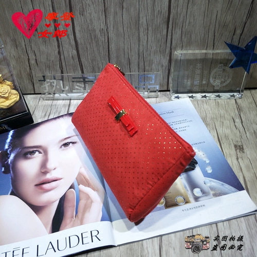 Новый продукт Lancome Lancome Новый год Big Red Red Pop Dot Makeup Bacds Sacking упаковочные упаковки Сумка