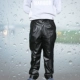 Bảo hiểm lao động quần da quần da phù hợp với nam giới không thấm nước dầu-proof đen kích thước lớn quần da PU giả da yếm