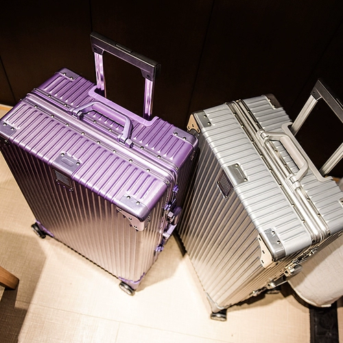 Универсальный чемодан, 28 дюймов