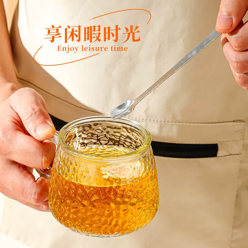 Glass tea cup, flavored tea, with little bears, custom-made
